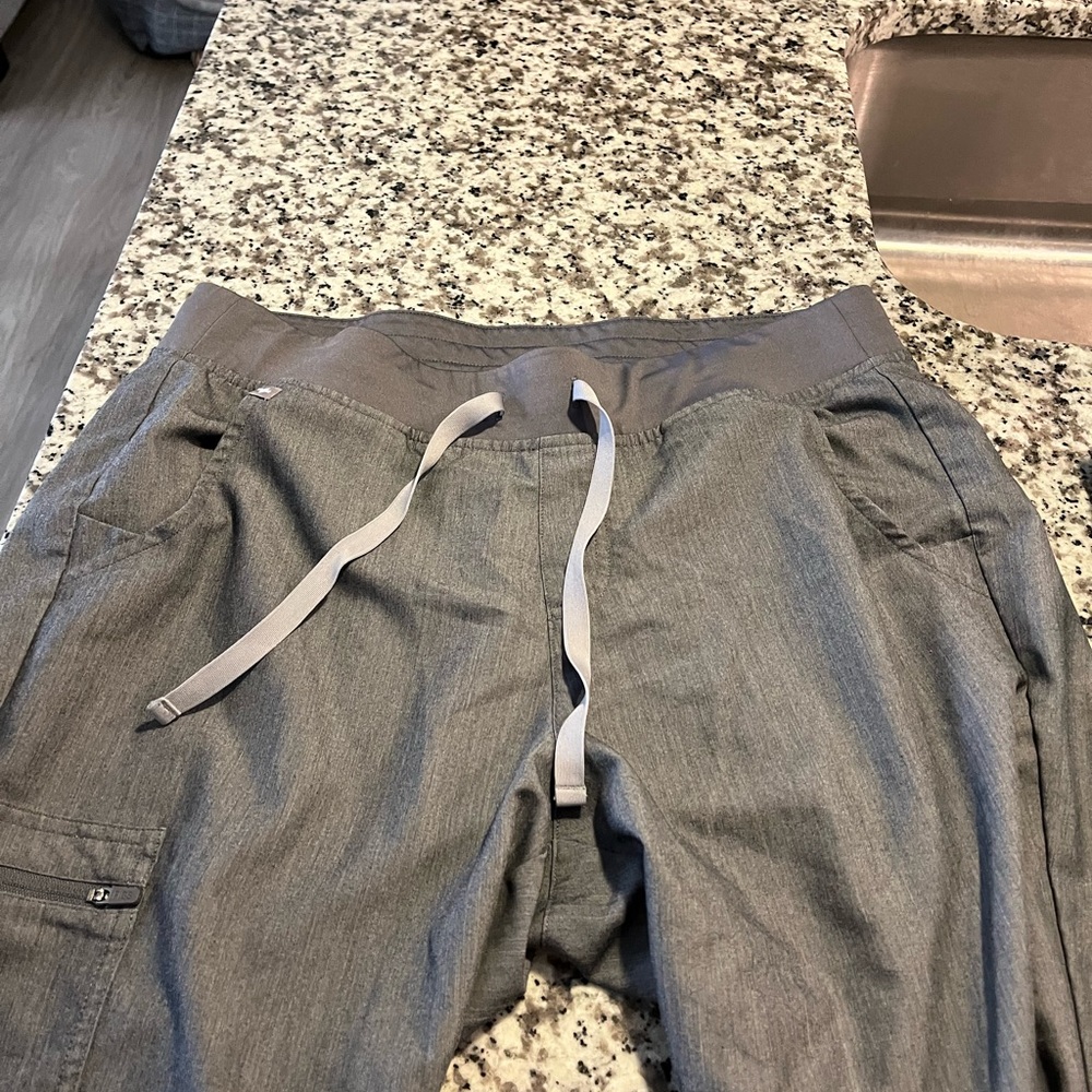 Zamora Jogger Figs scrub pants L/Tall